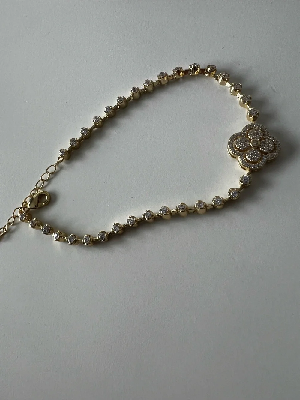 Gold Crystal Clover Tennis Bracelet - Elegant Women's Jewelry